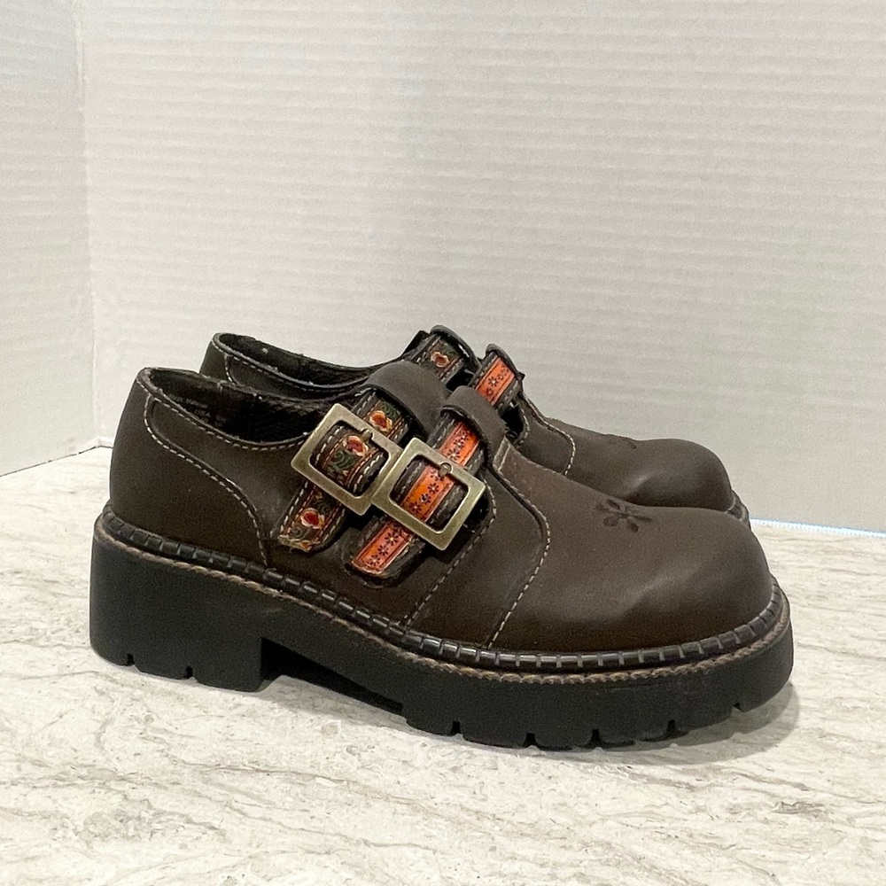 LOWER EAST SIDE VINTAGE 90S BROWN FAUX LEATHER CHUNKY HEEL PLATFORM SHOES - 6.5